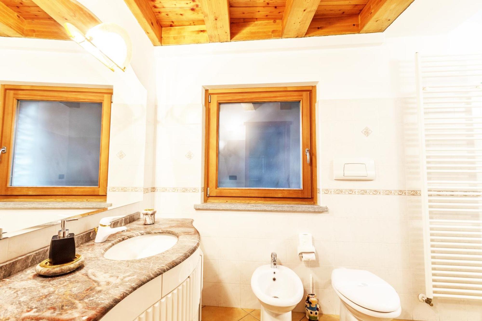 Appartement Casa Alpina - Sarre à Aoste Chambre photo